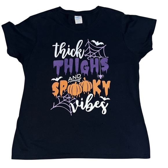 Halloween Graphic Tee “Thick Thighs & Spooky Vibes” Women’s XL - Picture 1 of 3